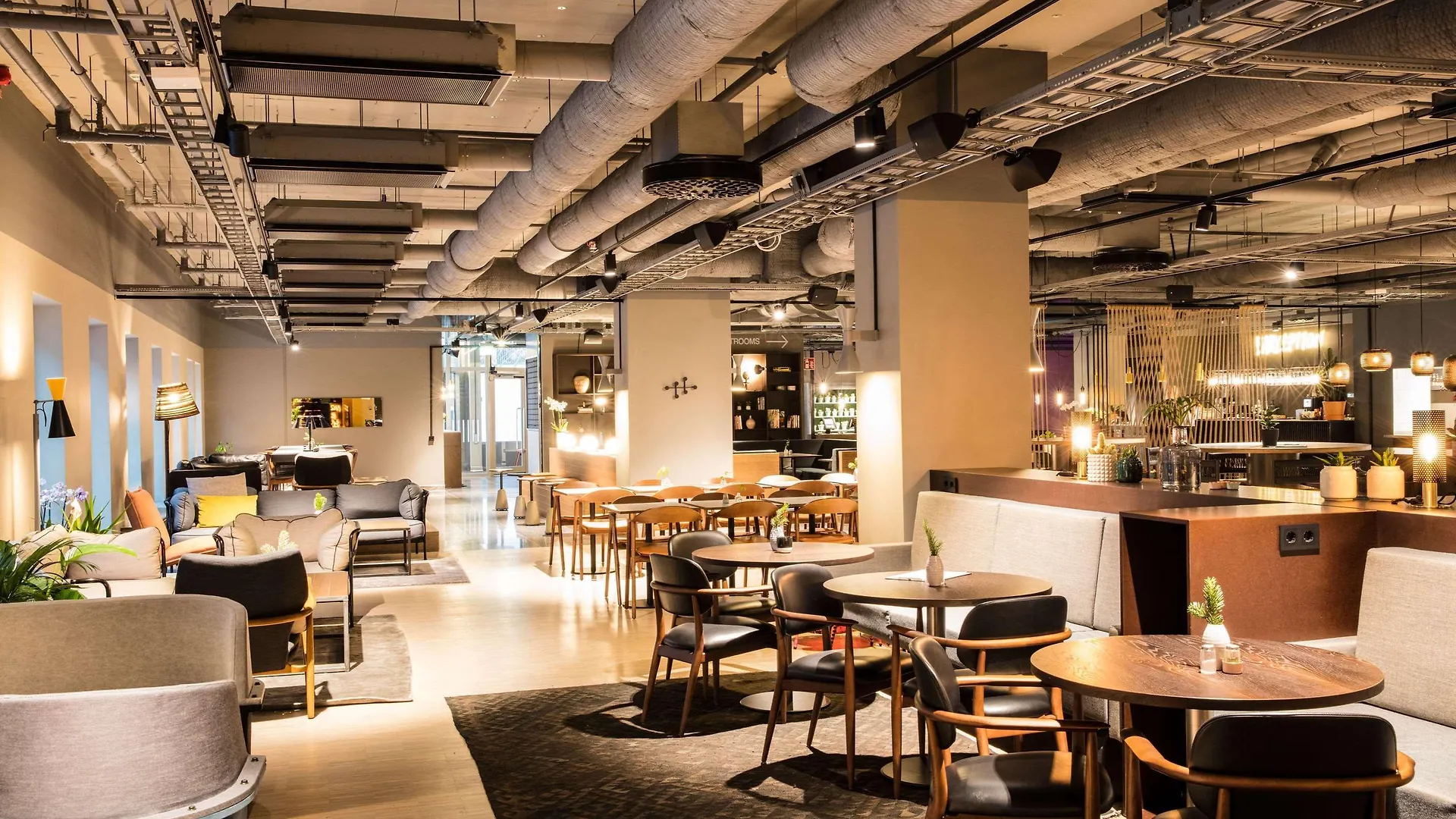 Comfort Hotel Kista Стокгольм 4*,  Швеция